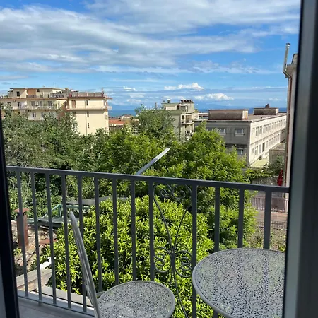 Per Aspera Ad Astra Apartmán *