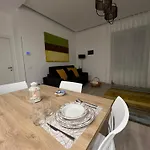 Per Aspera Ad Astra Apartamento *