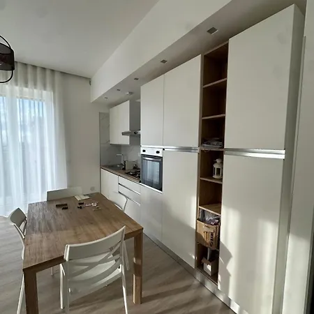 Per Aspera Ad Astra アパート サレルノ