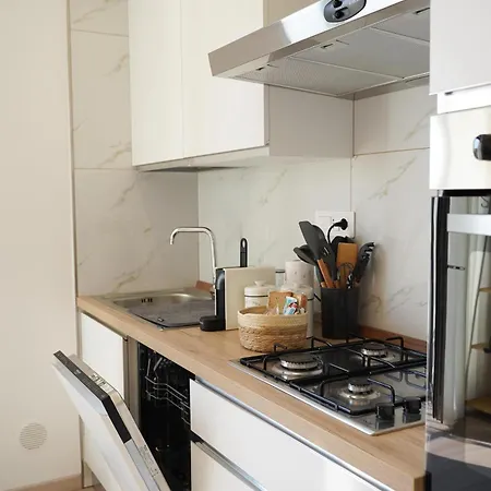 Per Aspera Ad Astra アパート *